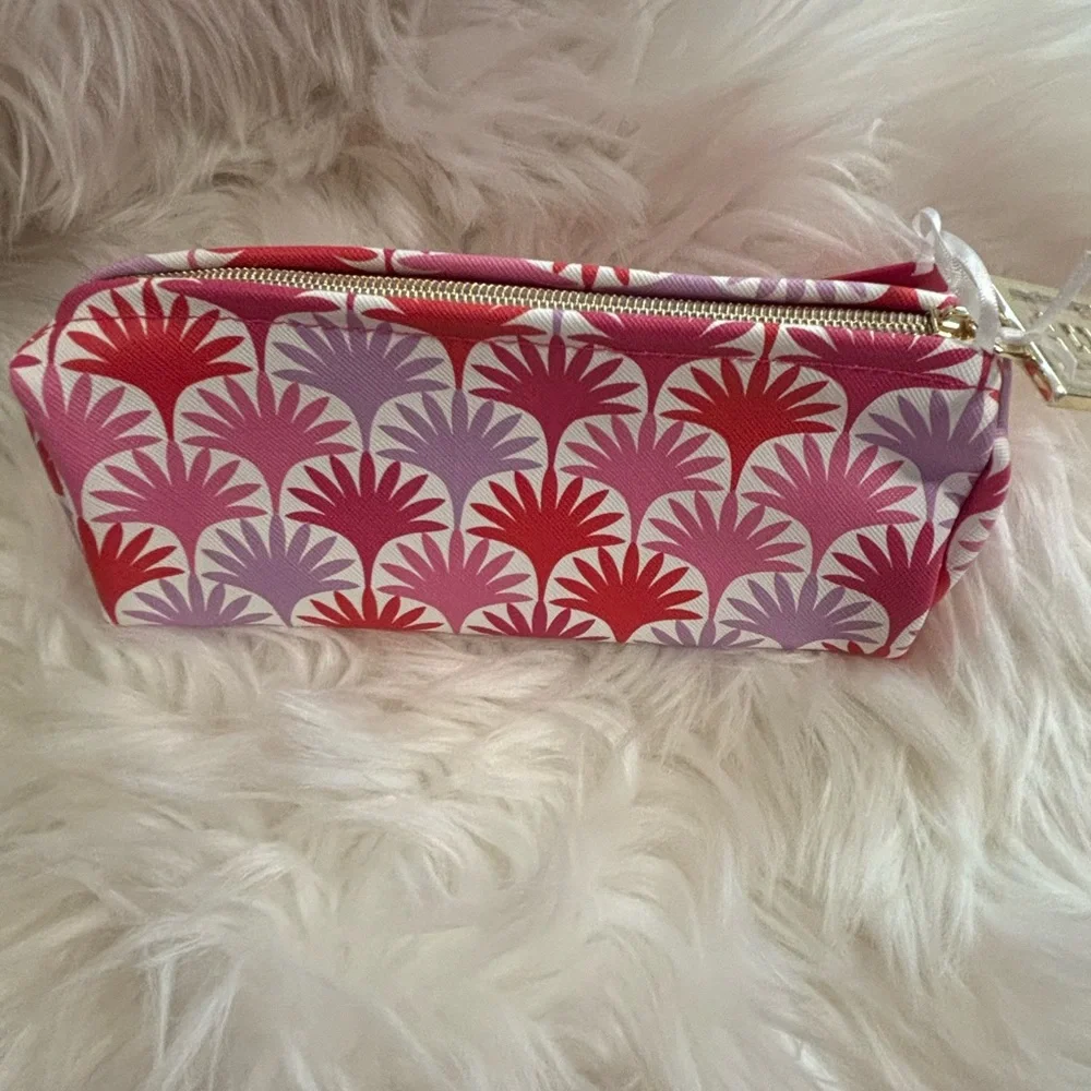 Elemis Makeup Bag